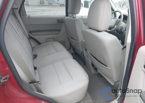 2011 Ford Escape Xlt из США, поврежденный, VIN 1FMCU9DG9BKA42571
